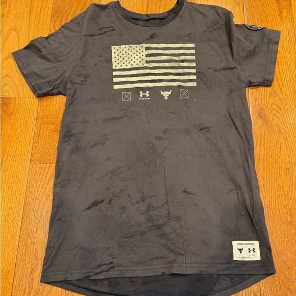 Under Armour Other - Under Armour Kids Dark Gray Flag Graphic Tee